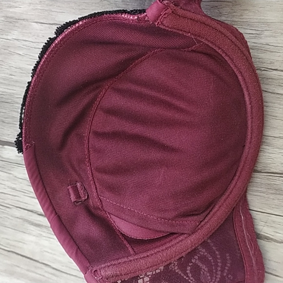 La Vie en Rose Burgundy with Black Lace Accents Bra - Picture 13 of 16